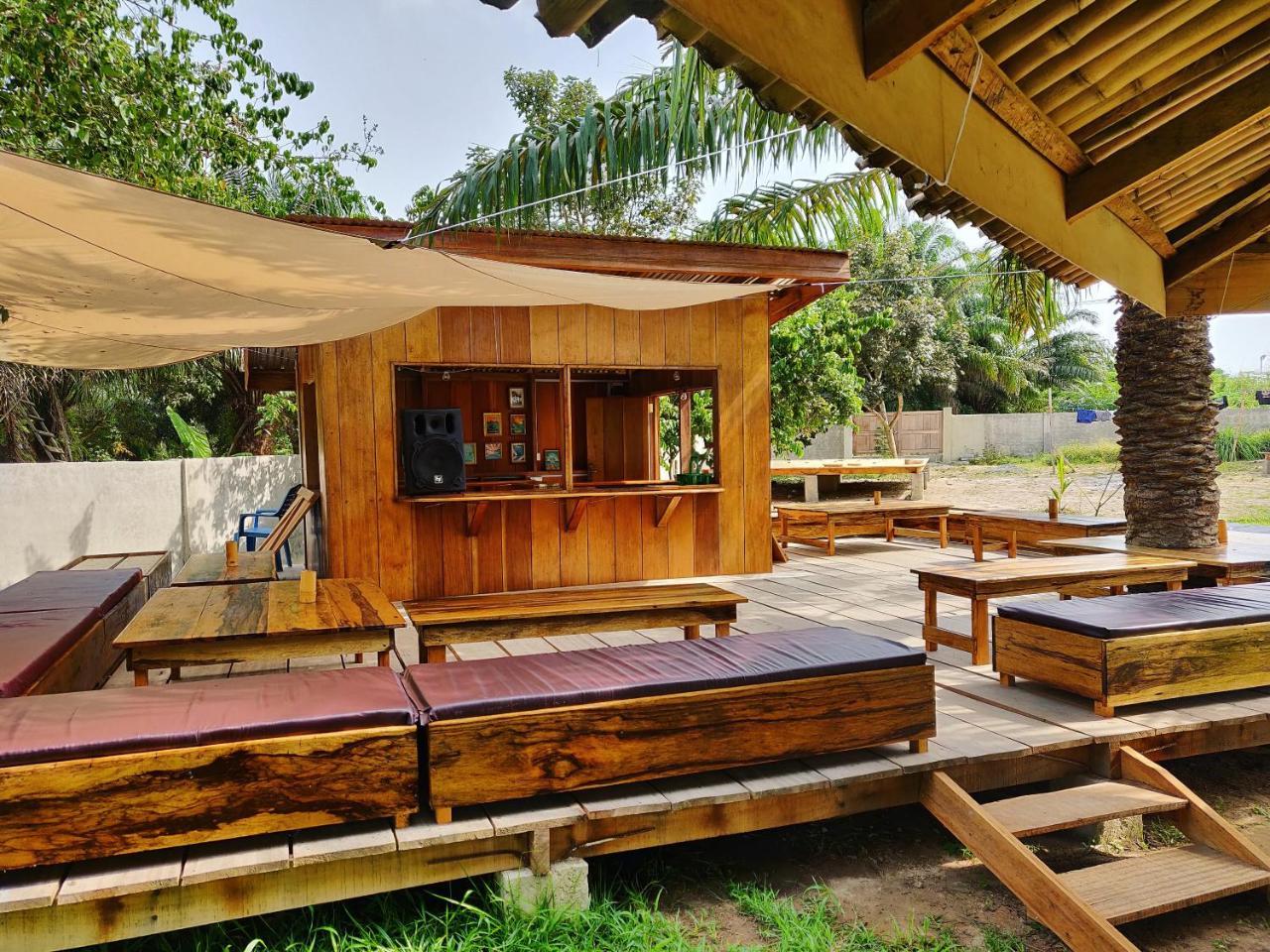 Serenity Haven Lodge Busua Esterno foto